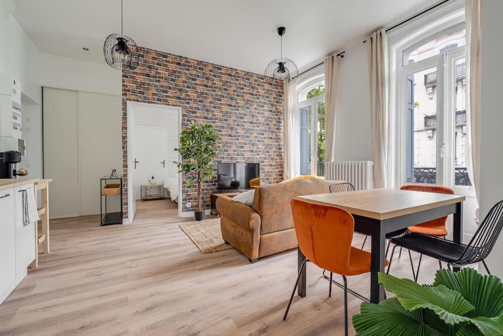 Grand Appartement «  City » Spacieux Et Moderne Saint-Etienne  Exteriör bild